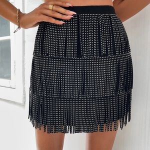Fringe detail high waist skirt.